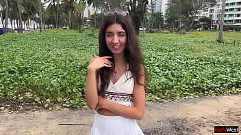 Public Agent Pickup - Sex with a Hottie on the First Date, but she only came the next day