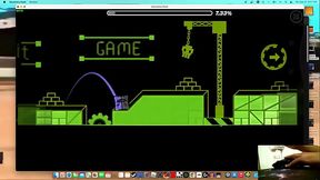 I beat Retray with a water bottle! (Geometry Dash)
