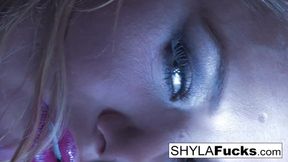 Shyla Stylez: Smoking hot blonde masturbates and shows off big tits