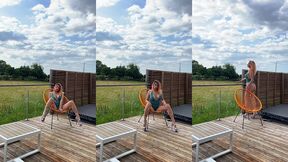 new video je m’exhibe sur ma terrasse privee te chauffe avec mes gros seins ...