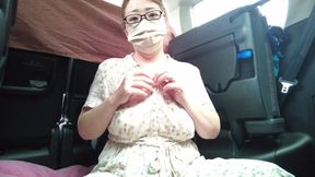 A Married Woman Passionately Masturbates in the Car
