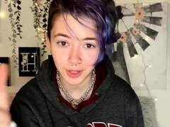 Brunette Solo Webcam Masturbation