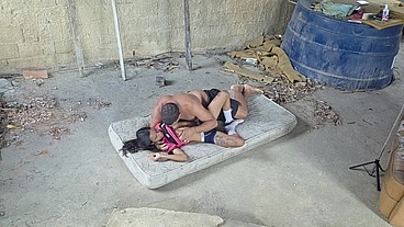 Transei com a sapatão no colchão no terraço de casa