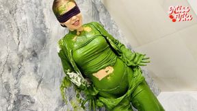 Blindfolded Paint Play and Dildo Inside! Clothes ripping!