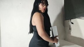 Faithful wife gets her massive ass penetrated at work