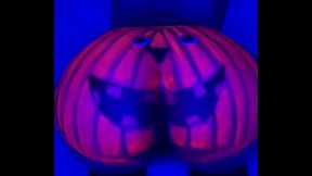 Twerking the pumpkin