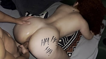 Foda caseira com uma ruiva deslumbrante e tarada! gozei tudo no cuzinho