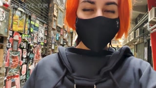 Flashing my tits in the city - Eli Skye