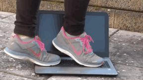 Sneaker-Girl Doro & Akira - Notebook Crush