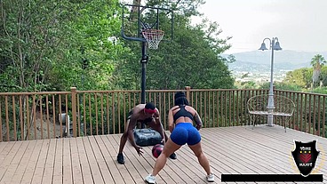 Monica Santhiago Takes The BBC Out Of Rome Major To Give Him A BJ!