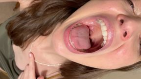 New Years Snack Giantess