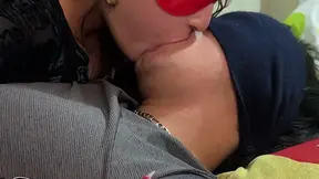 What a spectacular FRENCH KISS my stepsister gives me! ????