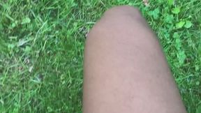 BAREFOOT Walking in Nature (ebony edition)