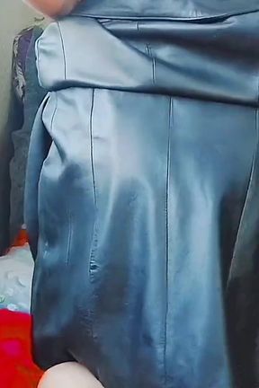 Bent Down Desert Dancer Big Ass Lady Boy Cosplayer Model Hot Sissy