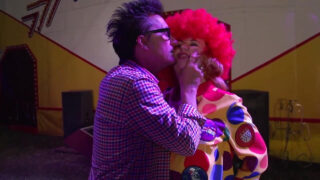 Μεγάλα βυζιά BBW Conny Dachs σε άγριο POV πρωκτικό ομαδικό σεξ και φετίχ ποδιών