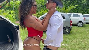 caliente ebony milf pide ser follada profundamente, tetona hermosa recibe la enorme verga de un suertudo en su estrecho cono humedo y la llena de leche!!