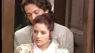 빈티지 그룹 섹스 샤워 난교: 안젤리카 벨라와 니콜렛 라스가 대규모 항문 집단 성행위에 참여합니다