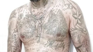 #كولومبي، #استحمام، #متلصص – فيلم منزلي مقرب لشباب أمريكيين مثليين ذوي وشم يتعرضون للاغتصاب الشرجي