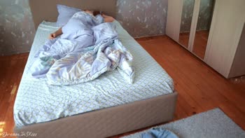 Good Morning, Sweetheart: DreamInSkies' Steamy POV Blowjob