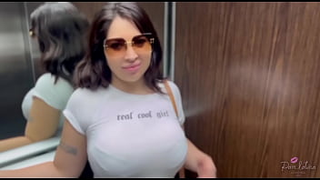 Ofrezco dinero a una culona y me la cojo en mi casa, full video en OF!