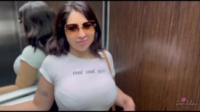 Ofrezco dinero a una culona y me la cojo en mi casa, full video en OF!