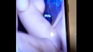 Masturbandome con una flaquita chichona