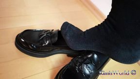 Teasing Feet in College Look: Mini Skirt, Knee Socks &amp; Nylon Layers