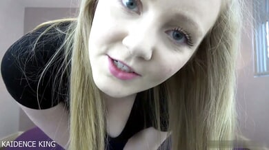 Kaidence King plays the dominant sister receiving foot worship from her devoted footslave