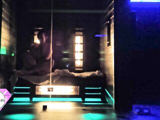 Strangers cought in sauna turned into an fuckfest