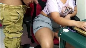 VIDEO REAL CASERO! NO ACTUADO - MI VECINA ME PIDE PRESTADA LA COMPUTADORA