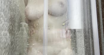 Priscilla Carati's Italian Shower Solo