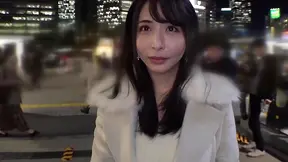 Seductive Psychopath Clerk Turns Wild Beast For Perverted Pleasure Adventure