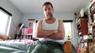 Big cock pounds hairy amateur teacher bears in raw homemade gay fetish action