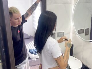 Me follo a mi hermanastra por el culo a cambio de dejarla salir con su nuevo novio.