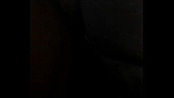 MORENA NALGONA ME.PAGA POR METERLE PINGA EN SU CONCHITA ESTRECHA Y CALIENTE HASTA VACEARME DENTRO