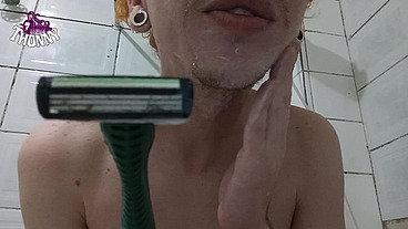 POV macho se depilando e fazendo você comer os pêlos