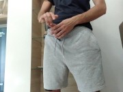 Rica Masturbada en El Salón De Gran Polla Jugosa. Gran Paquete, Movimientos Sensuales