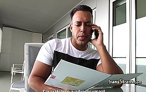 Shemale call girl cummed after hard fuck
