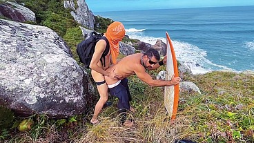 TURISTA DOTADÃO COMEU O CU DO SURFISTA