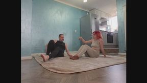 Rosa Molotov and Faith - Gym training part 2 - facesitting and scissoring in leggings