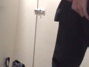 男子校生　トイレでオナニー