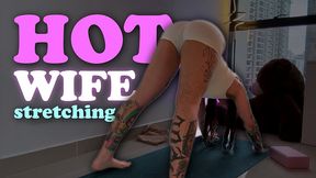 hot wife works her splits, active flexibility