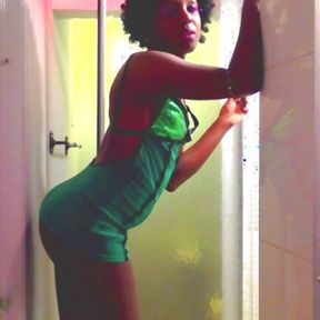 Slutty ebony crossdresser