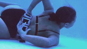 Lexi Stuck Underwater