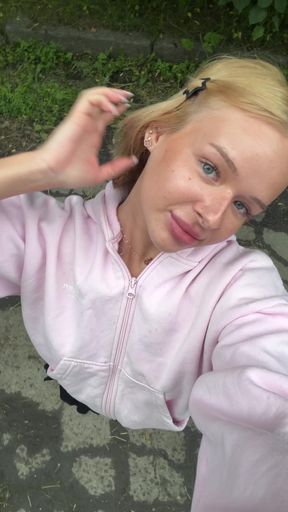 Teeny bopper shows off her cute titties and juicy pussey