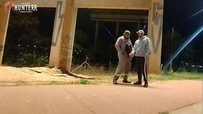 Motorcyclist sees worker peeing'comes back and offers a blowjob