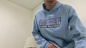 CUTE TWINK DOING SHOW TO HIS VIEWER