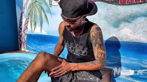 Tuxedo by the pool with oil bath moisturizing the pika