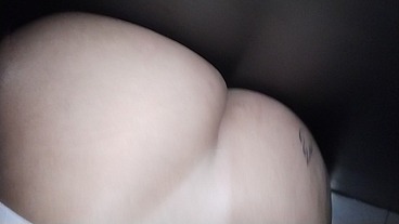 Fui na casa de swing e aproveitei muito no gloriroly chupei muito pau e levei gozada na cara