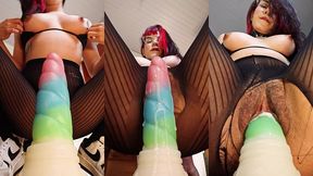bad dragon close up pussy